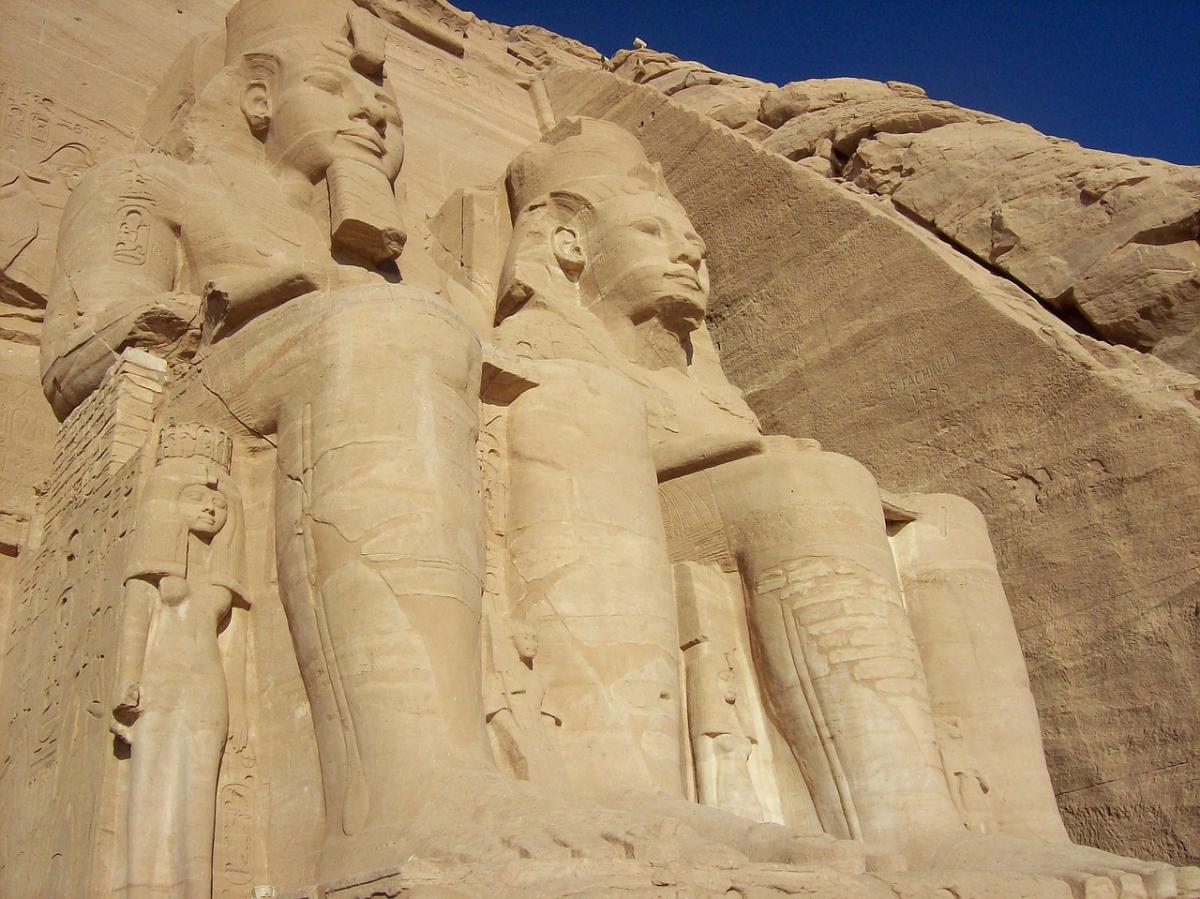 Exploring the Fascinating History of Luxor